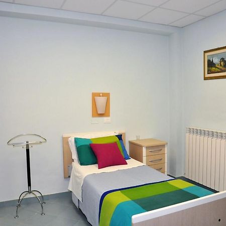 Albergo Rio Canistro Exteriör bild